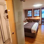 Gaestehaus Holzer Kreuz - Gaestezimmer Veilchen Fuer 2 Personen Inkl Landfruehstueck Apartment